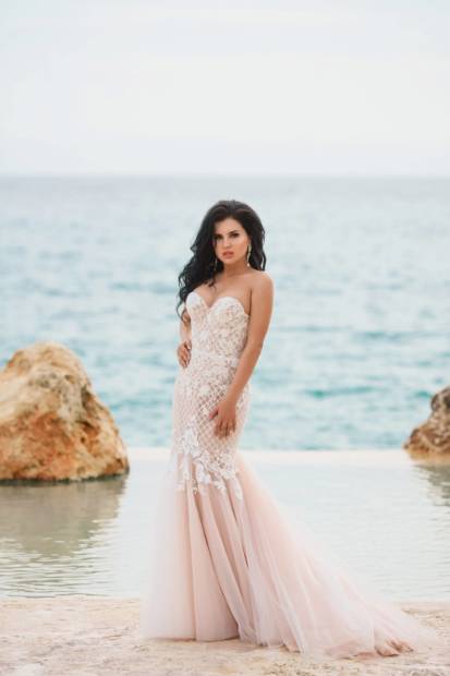 Как выбрать свадебное платье для пляжной церемонии | WedDesign – Свадьба в Доминикане