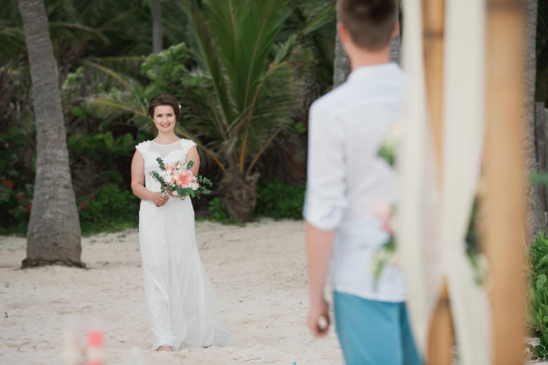 Свадьба в стиле рустик Ангелины и Ивана на пляже Cabeza de Toro в Доминикане – WedDesign | Свадьба в Доминикане