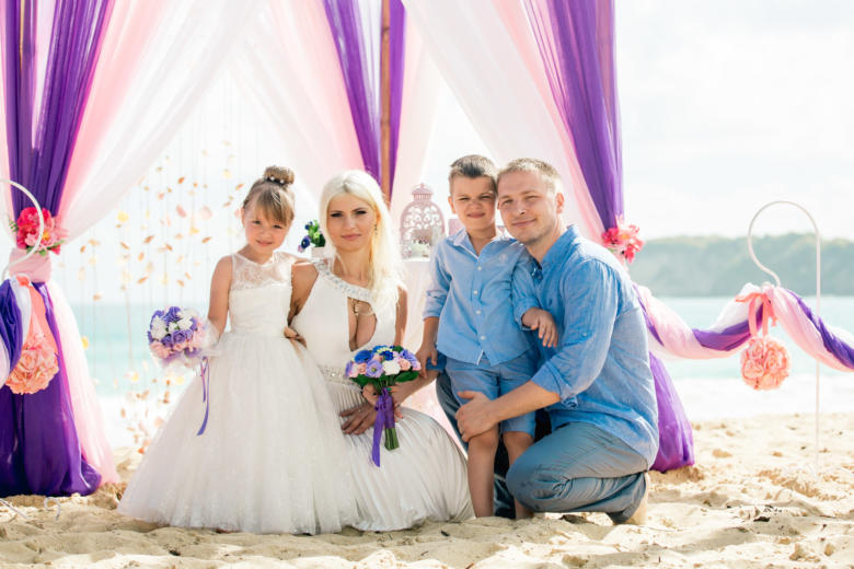 Яркая свадьба с детьми на пляже Макао в Доминиканской Республике – WedDesign | Свадьба в Доминикане