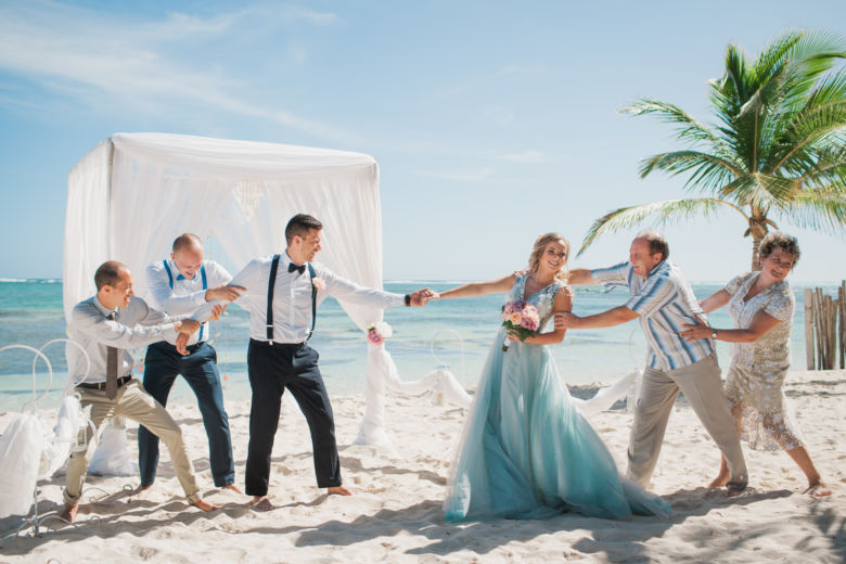 Свадебная церемония с гостями на приватном пляже в Пунта-Кане Кристины и Алексея – WedDesign | Свадьба в Доминикане