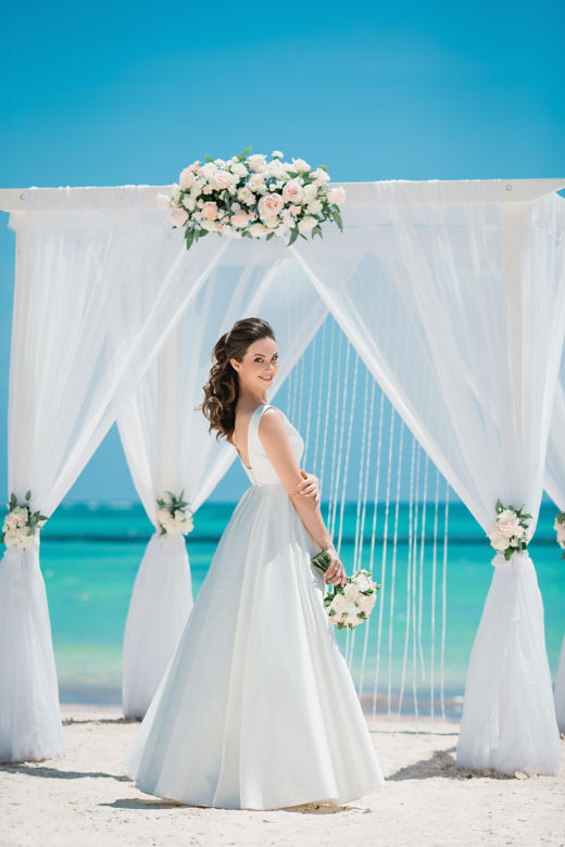 Свадьба в Кап Кане на пляже Хуанийо в Доминиканe – WedDesign – Свадьба в Доминикане